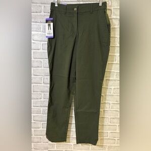 Dalia women’s Green Chinos pants, size 4- brand new
